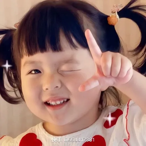 100+ Meme Em Bé Hàn Quốc cute với gương mặt to tròn đôi má phúng phính